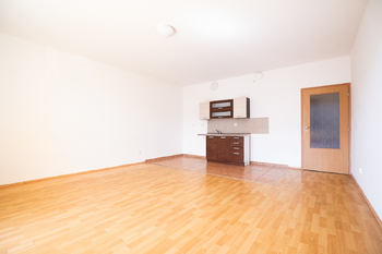 Prodej bytu 1+kk v osobním vlastnictví 49 m², Praha 9 - Kyje