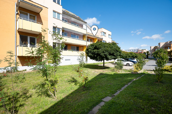 Prodej bytu 1+kk v osobním vlastnictví 49 m², Praha 9 - Kyje