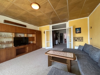 obývací pokoj - Prodej domu 100 m², Rýmařov