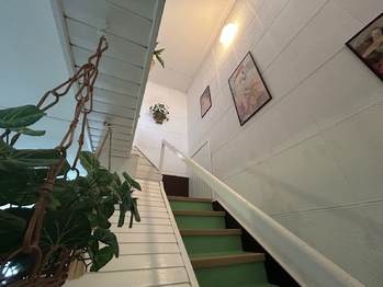 schodiště - Prodej domu 100 m², Rýmařov
