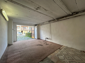 garáž - Prodej domu 100 m², Rýmařov