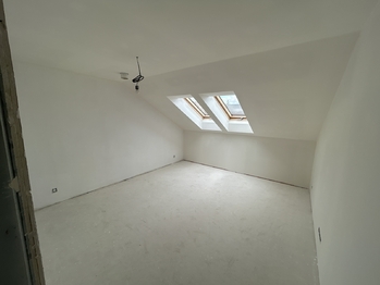 Pokoj aktuální stav - Prodej domu 157 m², Měnín