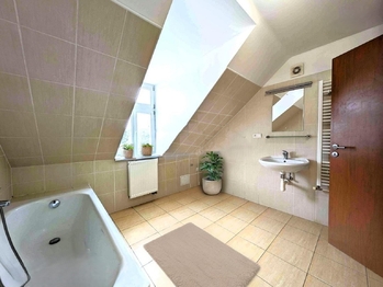 Prodej nájemního domu 615 m², Liberec