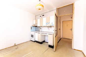 4. Kuchyně - Prodej bytu 1+1 v osobním vlastnictví 38 m², Frýdek-Místek
