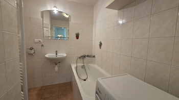Pronájem bytu 1+kk v osobním vlastnictví 5769 m², Klecany