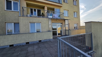 Pronájem bytu 1+kk v osobním vlastnictví 5769 m², Klecany