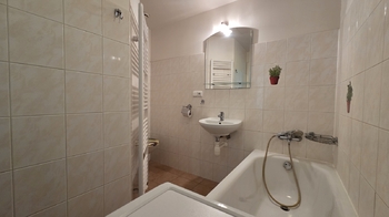 Pronájem bytu 1+kk v osobním vlastnictví 5769 m², Klecany