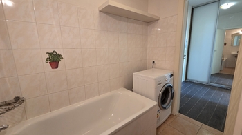 Pronájem bytu 1+kk v osobním vlastnictví 5769 m², Klecany