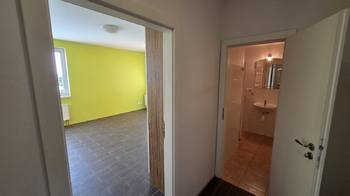 Pronájem bytu 1+kk v osobním vlastnictví 5769 m², Klecany