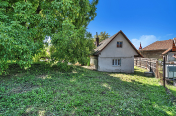 Dům - pohled ze zahrady - Prodej domu 75 m², Jenišovice