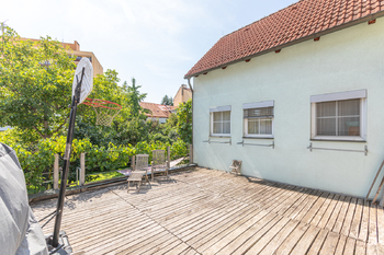 Prodej bytu 6 a více v osobním vlastnictví 199 m², Praha 10 - Strašnice