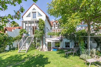 Prodej bytu 6 a více v osobním vlastnictví 199 m², Praha 10 - Strašnice