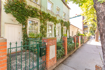 Prodej bytu 6 a více v osobním vlastnictví 199 m², Praha 10 - Strašnice