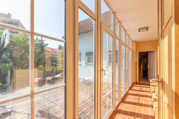 Prodej bytu 6 a více v osobním vlastnictví 199 m², Praha 10 - Strašnice