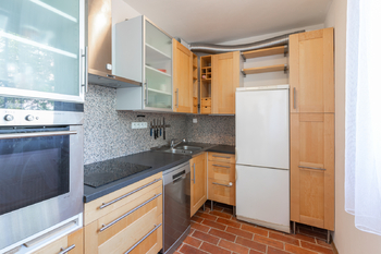 Prodej bytu 6 a více v osobním vlastnictví 199 m², Praha 10 - Strašnice