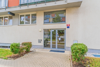 Prodej bytu 2+kk v osobním vlastnictví 67 m², Praha 5 - Zličín