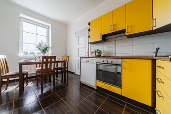 Prodej prostorného a světlého bytu 2+1 s pracovnou, 82 m², v srdci Brna – Merhautova, Zábrdovice - Prodej bytu 2+1 v osobním vlastnictví 82 m², Brno 