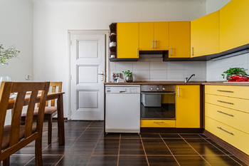 Prodej prostorného a světlého bytu 2+1 s pracovnou, 82 m², v srdci Brna – Merhautova, Zábrdovice - Prodej bytu 2+1 v osobním vlastnictví 82 m², Brno