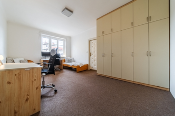 Prodej prostorného a světlého bytu 2+1 s pracovnou, 82 m², v srdci Brna – Merhautova, Zábrdovice - Prodej bytu 2+1 v osobním vlastnictví 82 m², Brno
