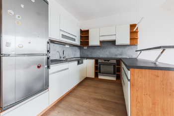 Pronájem bytu 2+kk v osobním vlastnictví 83 m², Praha 8 - Dolní Chabry