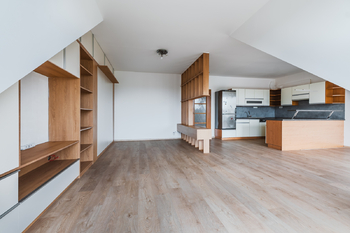Pronájem bytu 2+kk v osobním vlastnictví 83 m², Praha 8 - Dolní Chabry