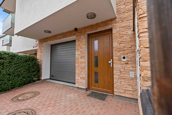 Prodej bytu 5+kk v osobním vlastnictví 172 m², Praha 5 - Smíchov