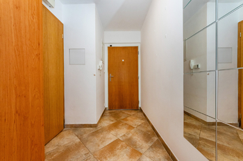 Pronájem bytu 1+kk v osobním vlastnictví 33 m², Praha 5 - Stodůlky