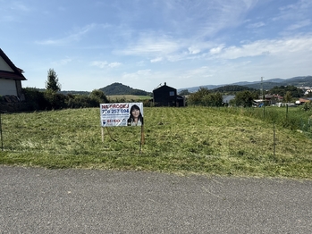 Prodej pozemku 1000 m², Rožnov pod Radhoštěm
