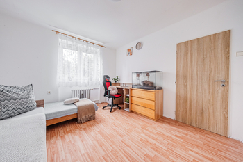 Prodej bytu 3+1 v osobním vlastnictví 86 m², Praha 6 - Liboc