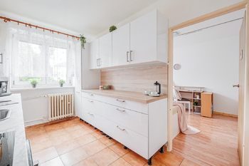 Prodej bytu 3+1 v osobním vlastnictví 86 m², Praha 6 - Liboc