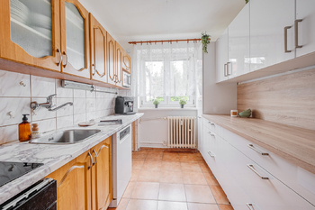 Prodej bytu 3+1 v osobním vlastnictví 86 m², Praha 6 - Liboc