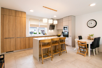 velkorysá kuchyně - Prodej domu 191 m², Praha 8 - Ďáblice 