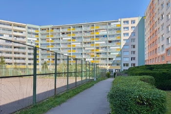 vnitropblok - Prodej bytu 3+1 v osobním vlastnictví 81 m², Praha 5 - Stodůlky