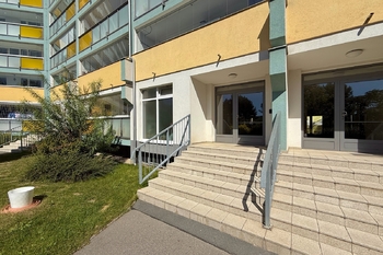 vstup - Prodej bytu 3+1 v osobním vlastnictví 81 m², Praha 5 - Stodůlky