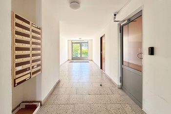 společné prostory - Prodej bytu 3+1 v osobním vlastnictví 81 m², Praha 5 - Stodůlky