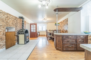 Obývací pokoj - Prodej chaty / chalupy 199 m², Vraný