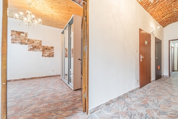 Pokoj - Prodej chaty / chalupy 199 m², Vraný