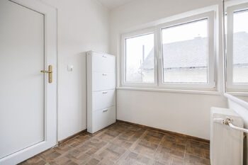 zádveří 1.NP - Pronájem domu 205 m², Nový Malín