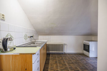 kuchyň 2.NP - Pronájem domu 205 m², Nový Malín