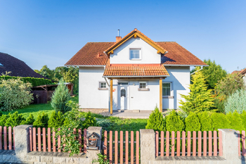 Prodej domu 143 m², Dolní Bousov