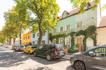 Prodej bytu 5+1 v osobním vlastnictví 109 m², Praha 10 - Strašnice