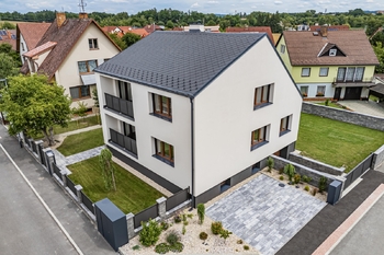 Pohled z dronu. - Prodej domu 184 m², Jindřichův Hradec