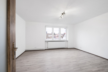 Dětský pokoj 2  - Prodej bytu 3+kk v osobním vlastnictví 77 m², Zvěstov