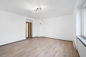 Dětský pokoj 2  - Prodej bytu 3+kk v osobním vlastnictví 77 m², Zvěstov