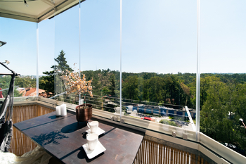 Prodej bytu 3+kk, 72 m², se zaskleným balkónem, v klidné lokalitě, ulice Lidická, Třebíč – Borovina - Prodej bytu 3+kk v osobním vlastnictví 72 m², Třebíč