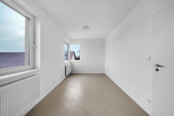 Pronájem bytu 4+1 v osobním vlastnictví 109 m², Luštěnice