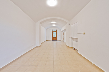 Pronájem obchodních prostor 70 m², Tábor
