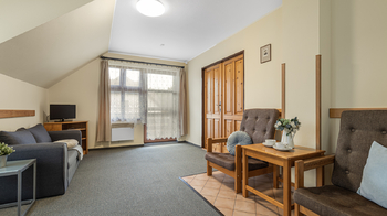 Prodej ubytovacího zařízení 1200 m², Hatín