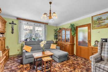 Prodej domu 151 m², Městec Králové