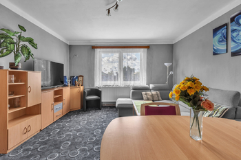 Prodej domu 151 m², Městec Králové
